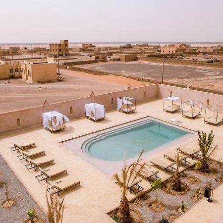 Riad Chebbi 梅尔祖卡 外观 照片