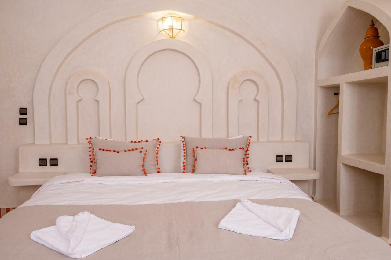 Riad Chebbi 梅尔祖卡 外观 照片