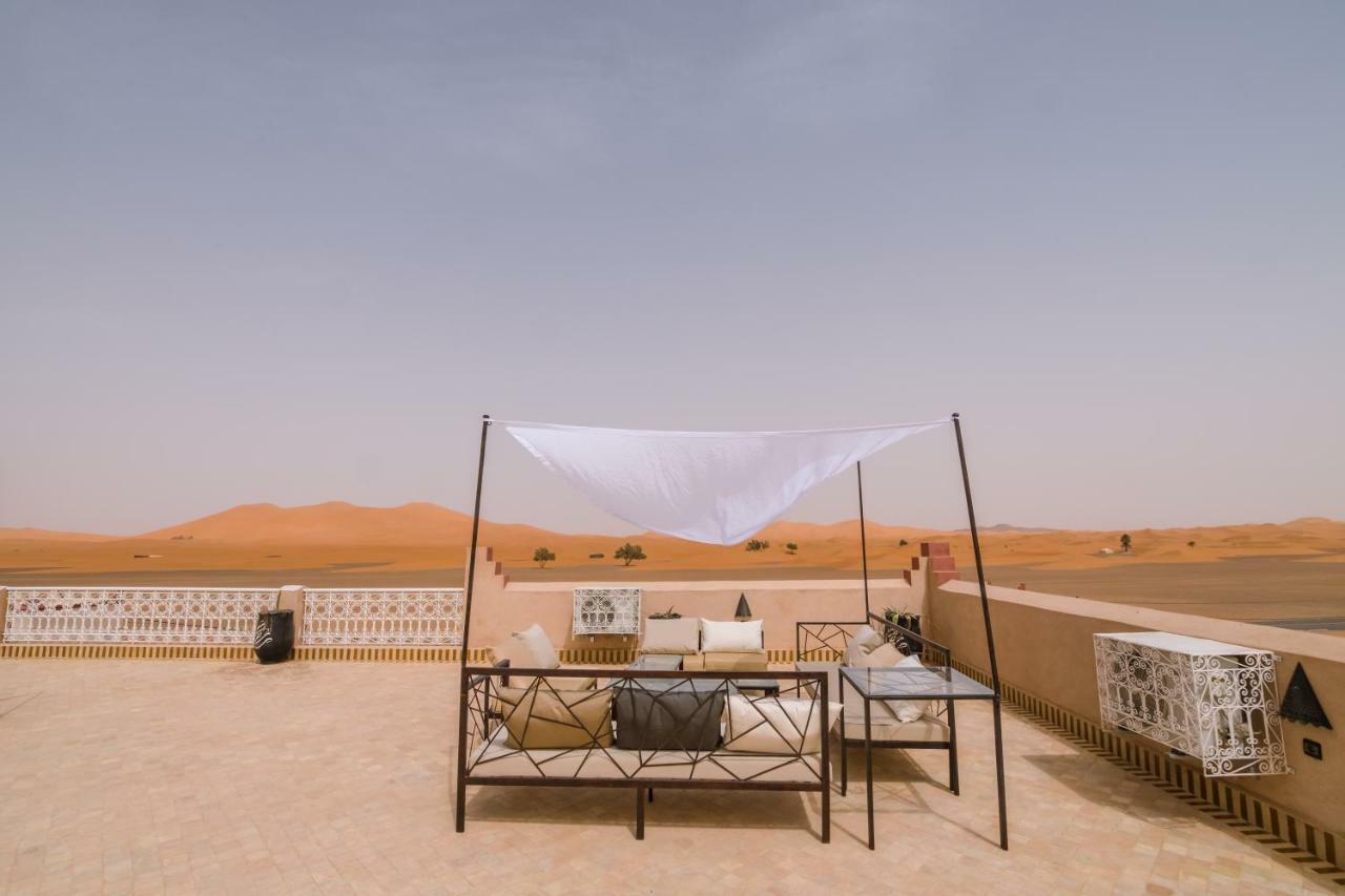 Riad Chebbi 梅尔祖卡 外观 照片