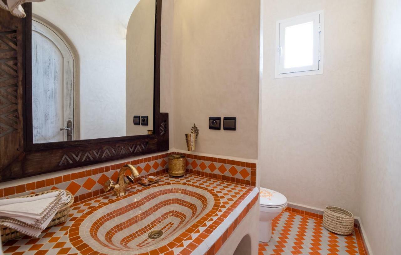 Riad Chebbi 梅尔祖卡 外观 照片
