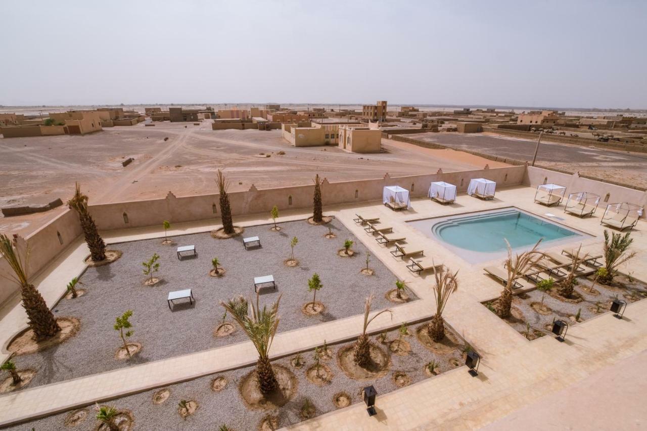 Riad Chebbi 梅尔祖卡 外观 照片