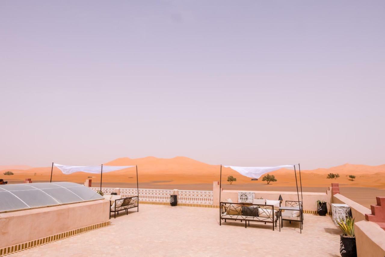 Riad Chebbi 梅尔祖卡 外观 照片